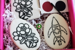 paint-your-own-cookie-box